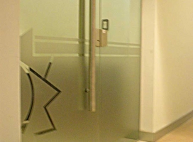 26-decoracion sobre vidrio con vinilo esmerilado